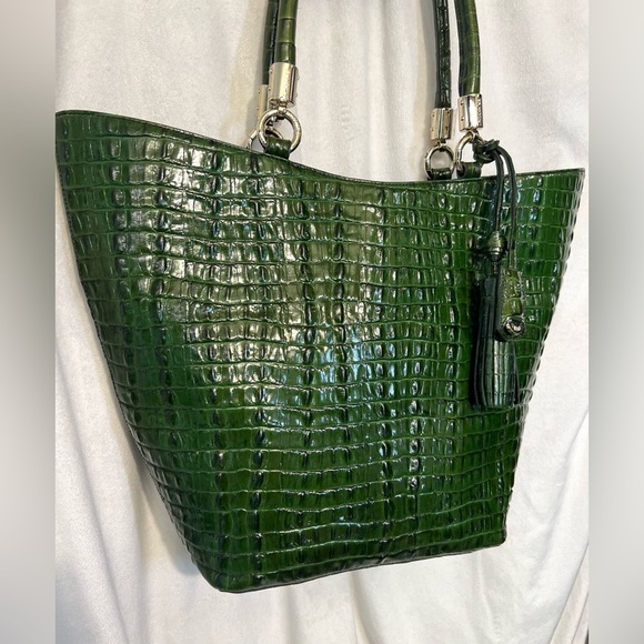 💚🐊BRAHMIN RACING GREEN LA SCALA GENUINE LEATHER STUNNING SWEETHEART TOTE🐊💚 - Picture 17 of 17
